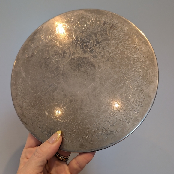 Elegant Silver Decorative Plate 19" - Picture 4 of 7